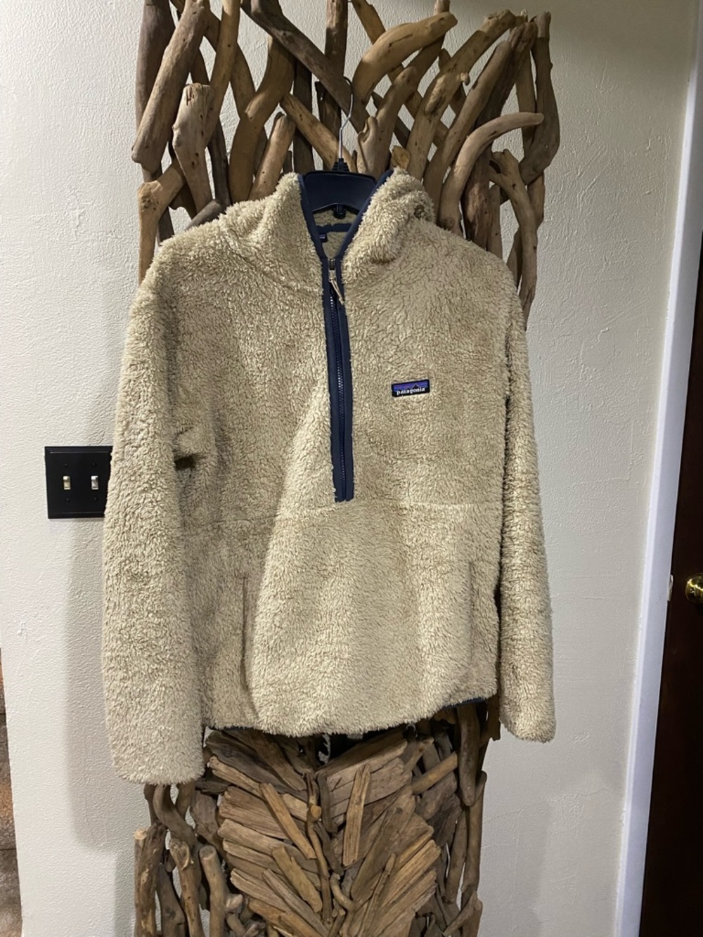 Patagonia Kids Beige Sherpa Fleece Pullover with Navy Trim